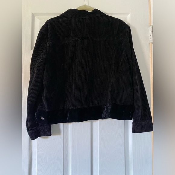 J. Jill Black Corduroy Velvet Collared Jacket
Button Down Vintage Coat Size LP - Picture 6 of 10